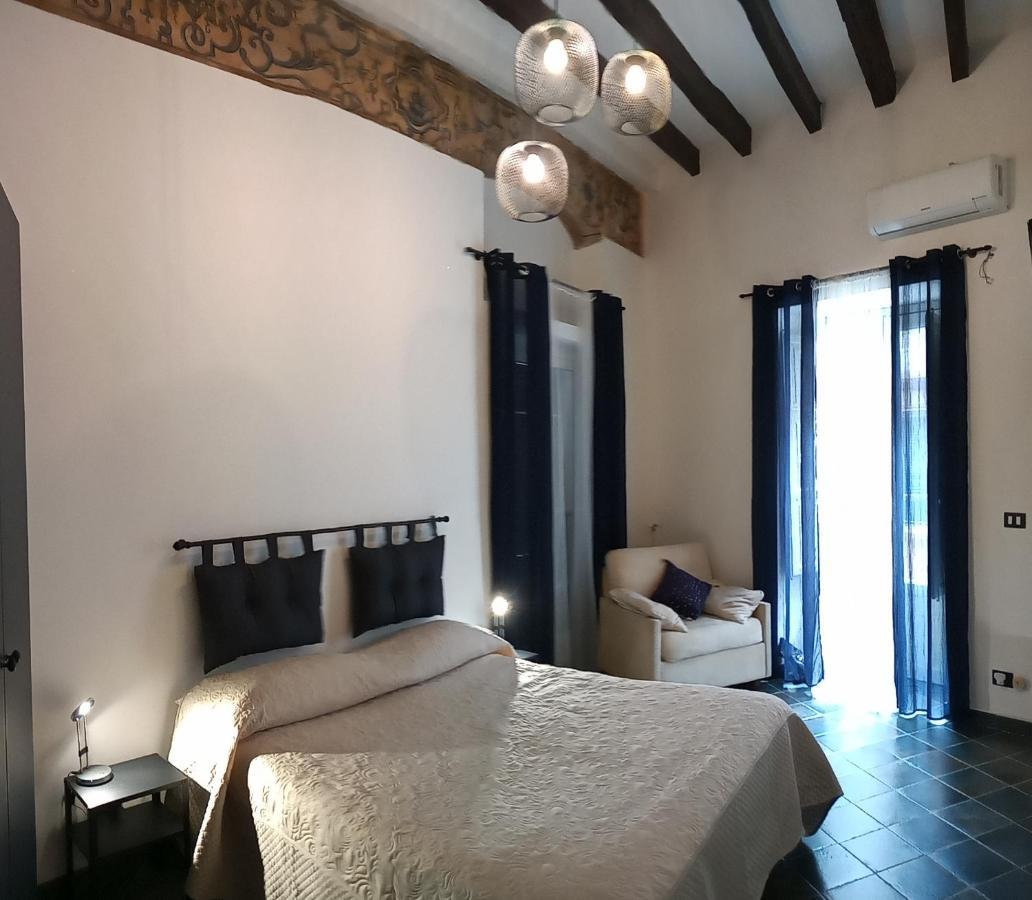 Locazione Breve In Pieno Centro "Blue House" Apartamento Palermo Exterior foto