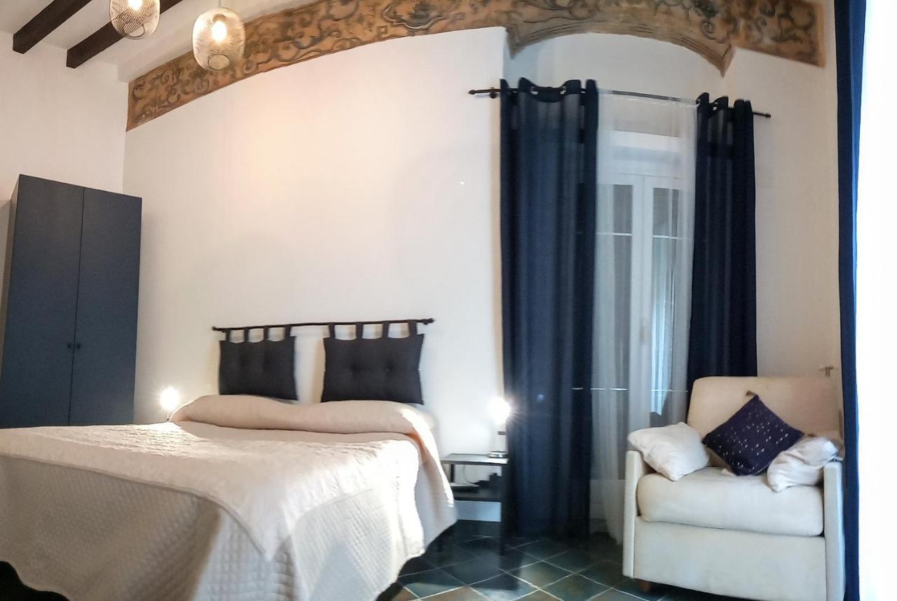 Locazione Breve In Pieno Centro "Blue House" Apartamento Palermo Exterior foto